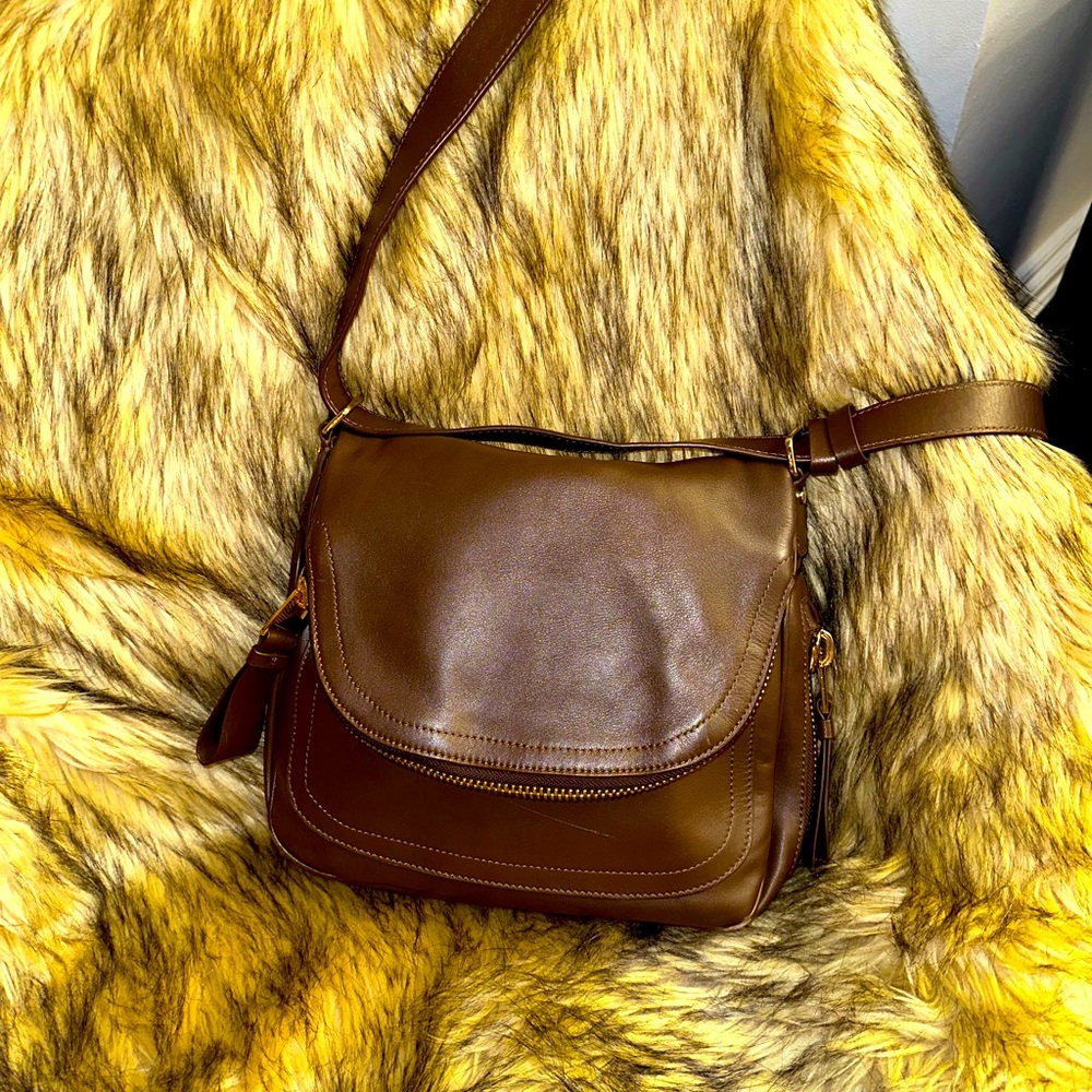 GORGEOUS Authentic Tom Ford Jennifer bag med sz Please see read listing info.